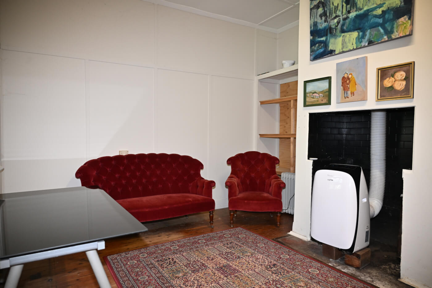 Commercial Office Room in Wollombi Village